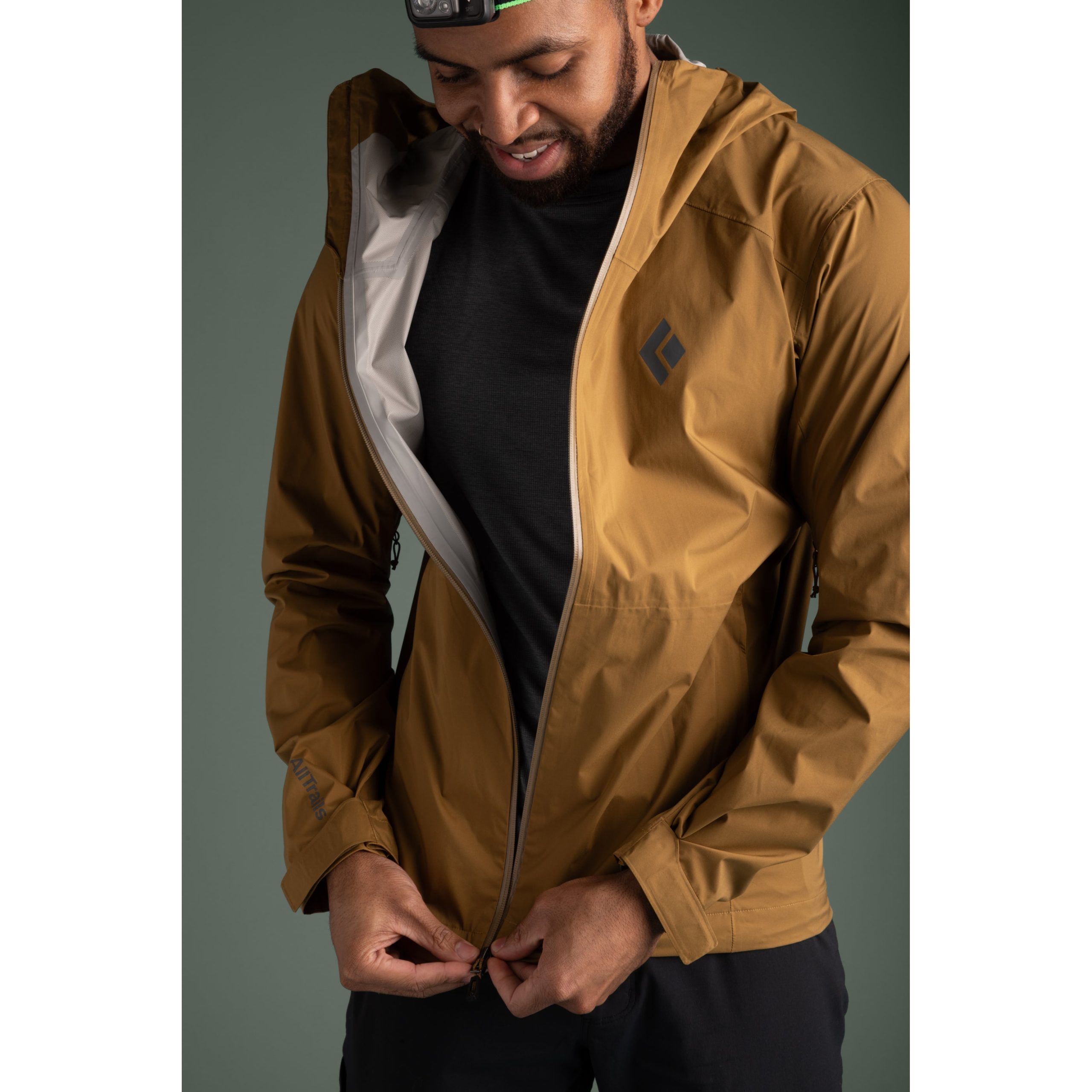 BD X AllTrails Men's Fineline Stretch Shell - Image 4